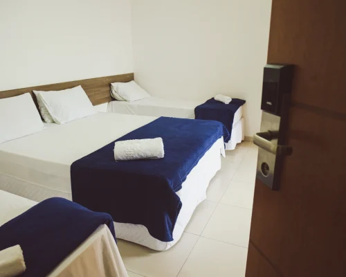 QUÁDRUPLO SUPERIOR LUXO COM VISTA PRAIA GRANDE (2)redimensionada
